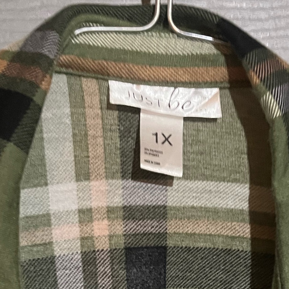 Cute Olive and tan plaid button down shirt size 1x - Picture 3 of 6